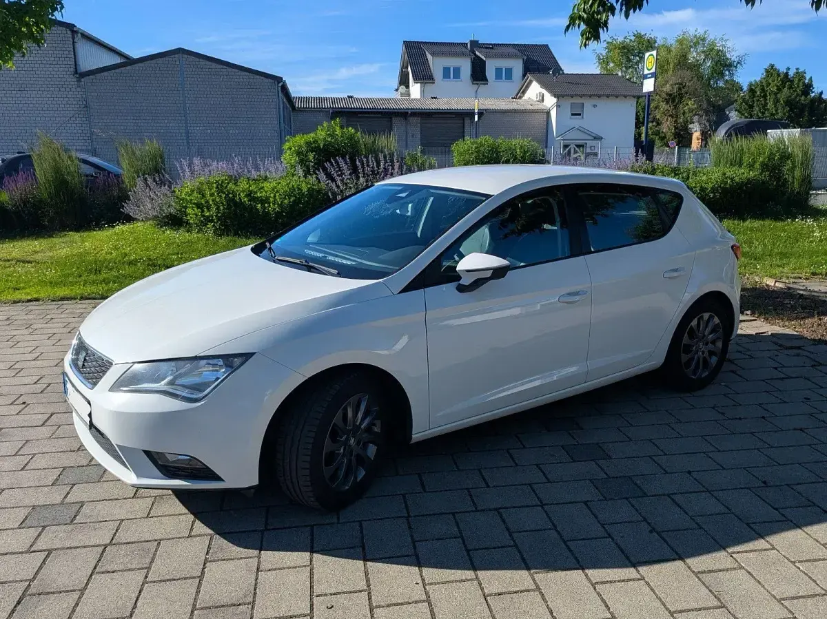 Gebraucht Seat Leon I-Tech 125 PS (91 kW) 2015 Weiß Limousine