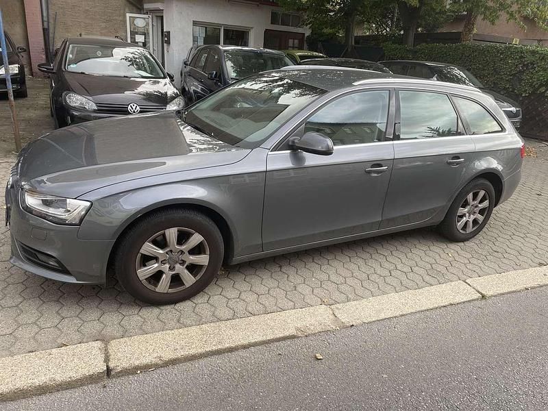 Gebraucht Audi A4 Ambiente 170 PS (125 kW) 2015 Grau Kombi