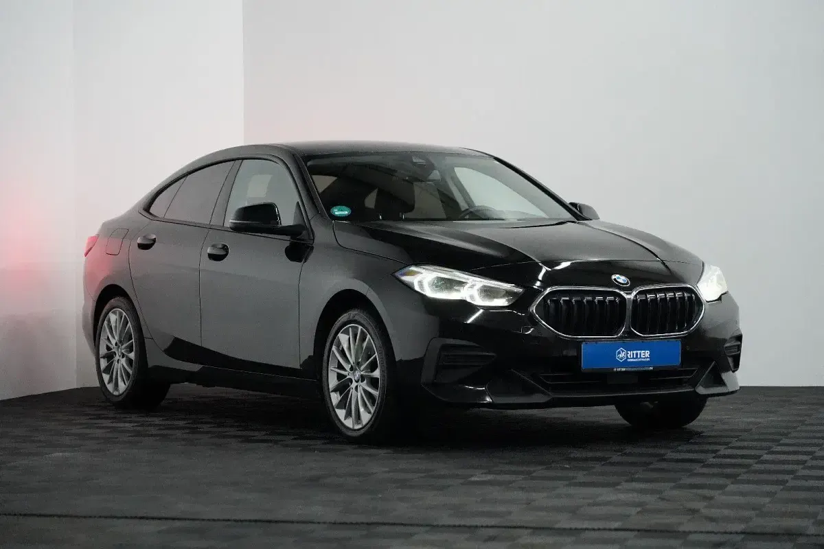 Gebraucht BMW 220 Performance 190 PS (139 kW) 2023 Schwarz Coupé