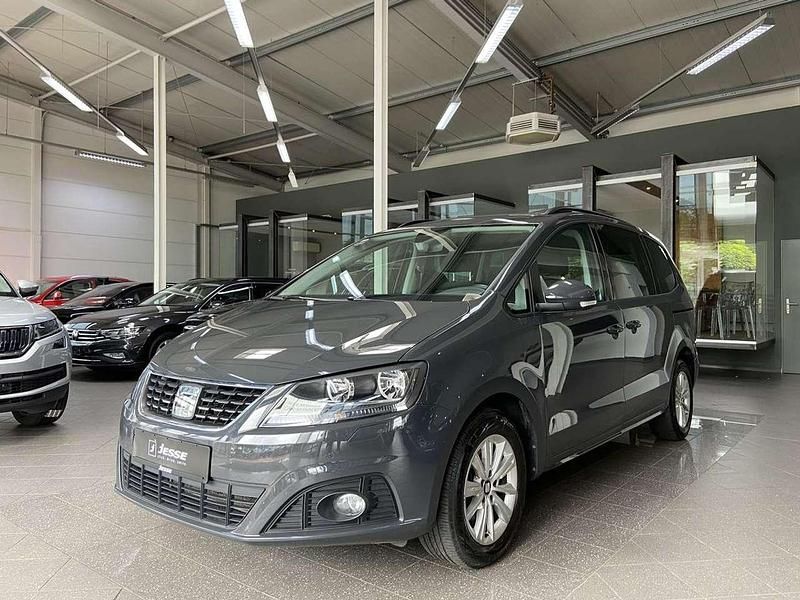 Grau Gebraucht 2020 Seat Alhambra Style Van / Kleinbus | 23.990 € (Superpreis) - Bild 1/4