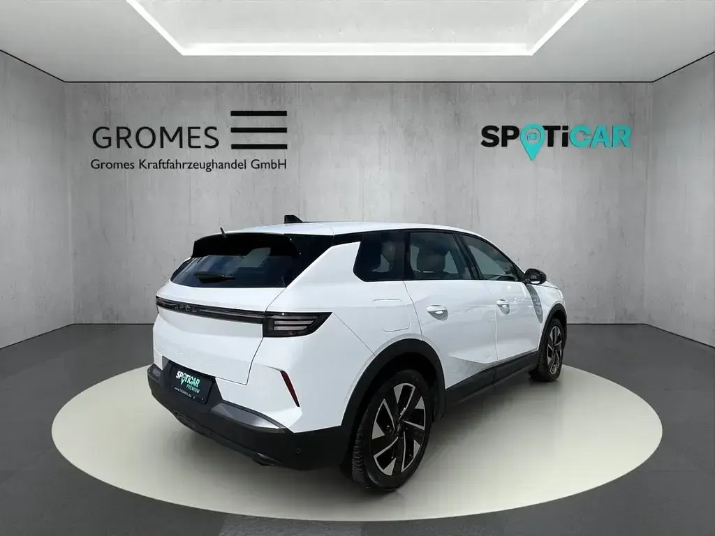 Gebraucht Opel Grandland X Edition 136 PS (100 kW) 2025 Jade weiß/arktis weiß SUV