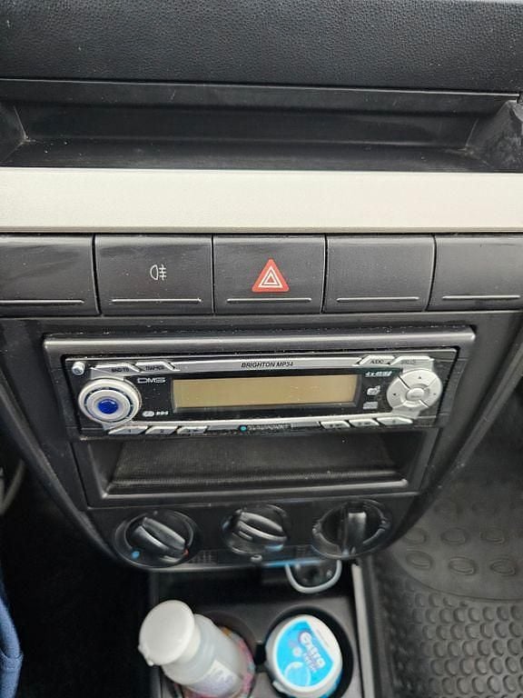 Gebraucht VW Fox 54 PS (39 kW) 2009 Rot Kleinwagen