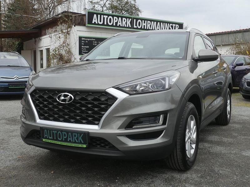 Gebraucht Hyundai Tucson Select 132 PS (97 kW) 2019 Grau SUV