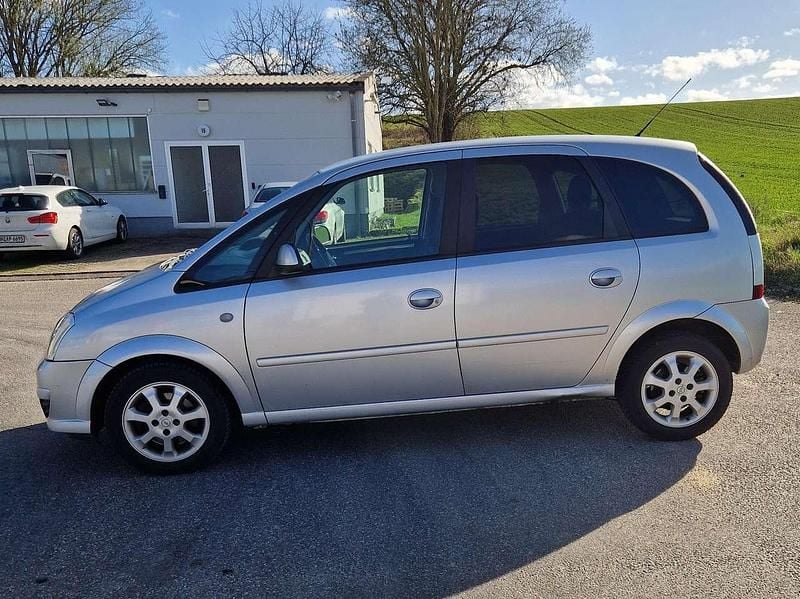 Gebraucht Opel Meriva Edition 105 PS (77 kW) 2007 Silber Van / Kleinbus
