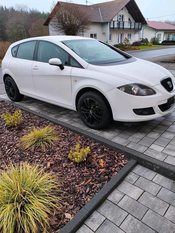 Gebraucht Seat Leon 102 PS (75 kW) 2008 Weiß Kleinwagen
