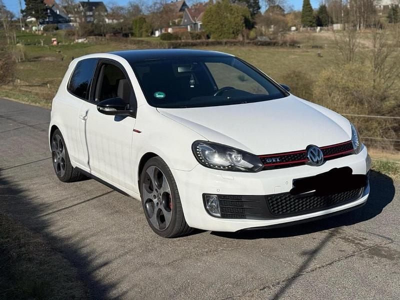 Weiß Gebraucht 2012 VW Golf VII GTI Kleinwagen | 12.000 € - Bild 1/4