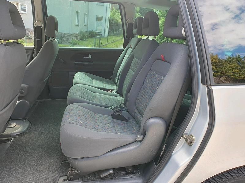 Silber Gebraucht 2005 VW Sharan Van / Kleinbus | 2.100 € (Guter Preis) - Bild 1/4