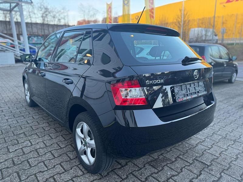 Gebraucht Skoda Fabia Cool Plus 60 PS (44 kW) 2018 Schwarz Limousine