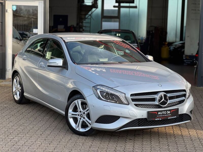 Silber Gebraucht 2014 Mercedes A220 Limousine | 13.990 € (Fairer Preis) - Bild 1/4
