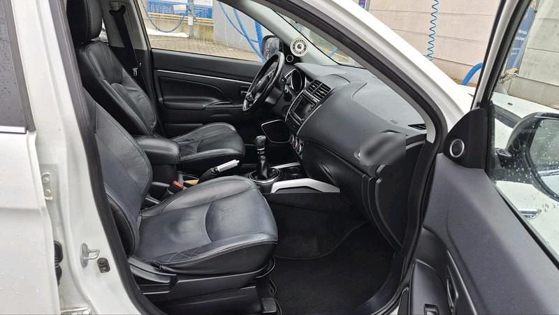 Gebraucht Mitsubishi ASX Instyle 150 PS (110 kW) 2010 Weiß SUV