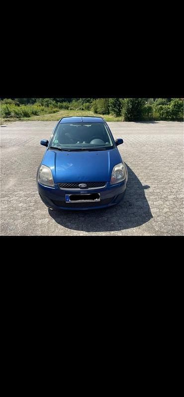 Blau Gebraucht 2007 Ford Fiesta Kleinwagen | 799 € (Guter Preis) - Bild 1/4