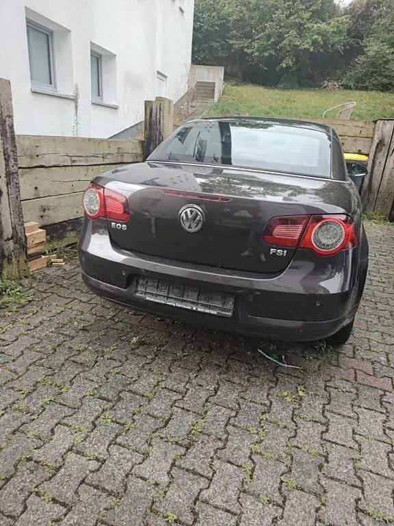 Gebraucht VW Eos 105 PS (77 kW) 2006 Braun Cabrio