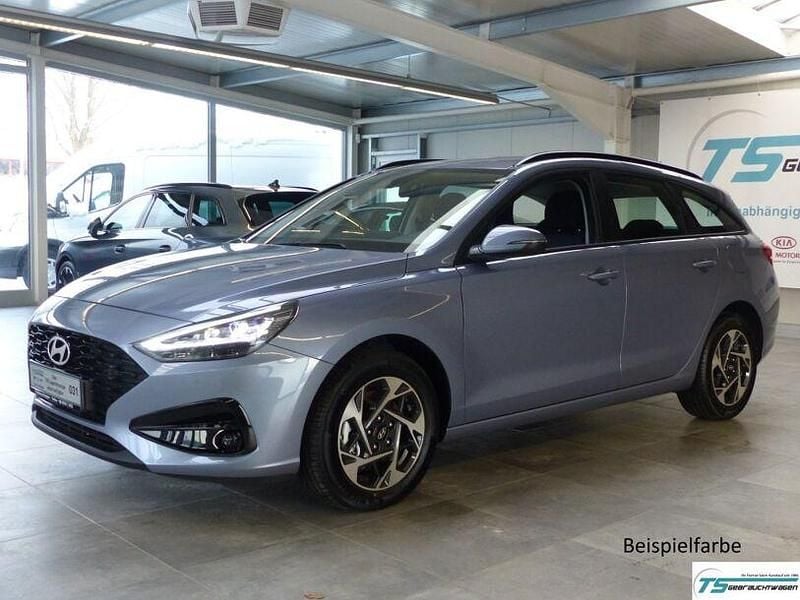 Neu Hyundai i30 97 PS (71 kW) 2025 Verschiedene Kombi