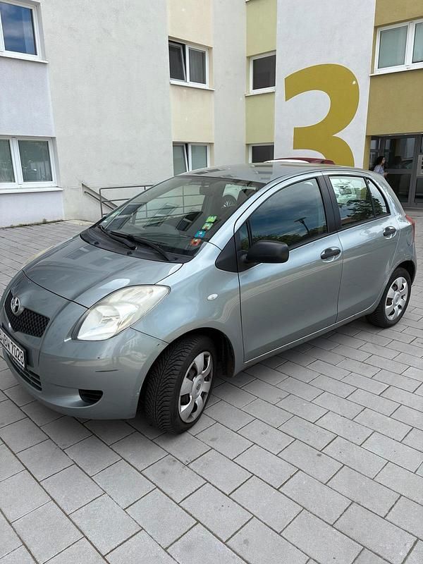 Gebraucht 2006 Toyota Yaris Kleinwagen | 2.500 € (Guter Preis) - Bild 1/4