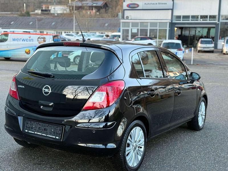 Gebraucht Opel Corsa 95 PS (69 kW) 2011 Saphirschwarz mineraleffekt Kleinwagen