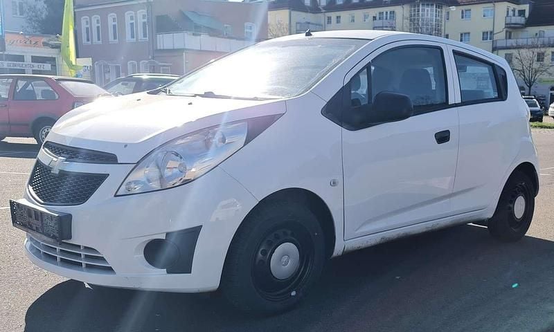 Gebraucht Chevrolet Spark 68 PS (50 kW) 2012 Schneeweiss/summitwhite/arctic Kleinwagen