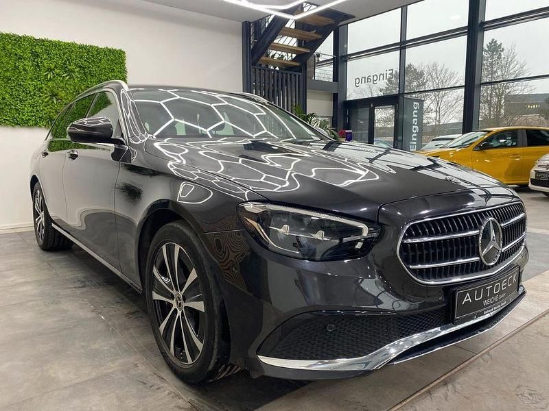 Gebraucht Mercedes E300 Avantgarde 194 PS (142 kW) 2021 Grau Kombi
