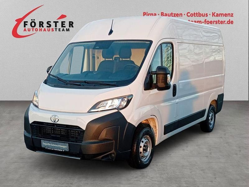 Gebraucht Toyota Proace 140 PS (102 kW) 2024 Weiß Van / Kleinbus