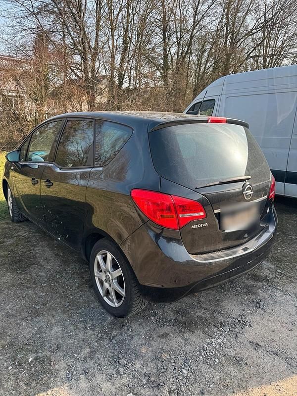 Gebraucht Opel Meriva 120 PS (88 kW) 2014 Schwarz Van / Kleinbus