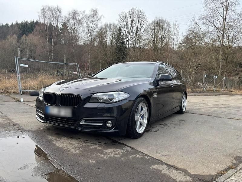 Gebraucht BMW 530 258 PS (189 kW) 2016 Schwarz Kombi