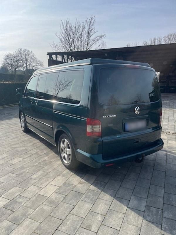 Second-hand VW T5 131 CP (96 kW) 2004 Verde Van