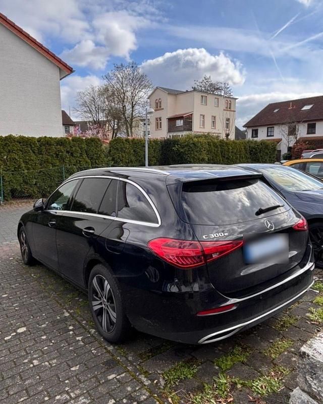 Gebraucht Mercedes C300e 313 PS (230 kW) 2024 Kombi