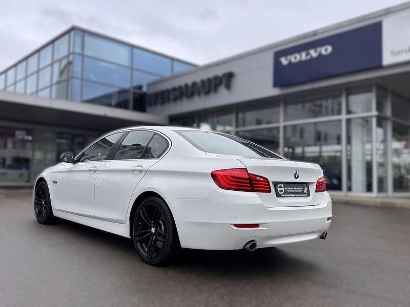 Gebraucht BMW 535 313 PS (230 kW) 2015 Weiss Limousine