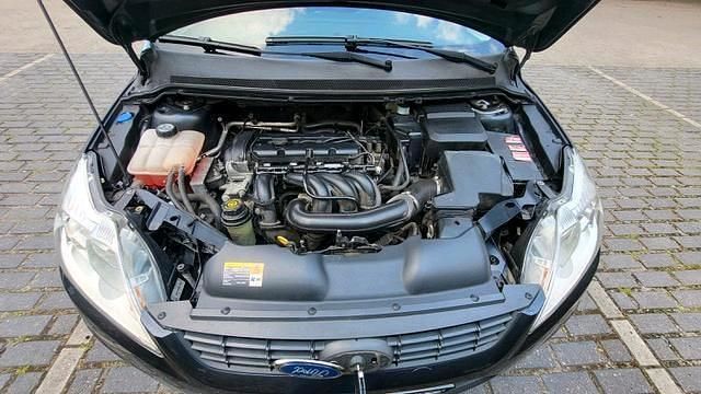 Gebraucht Ford Focus 74 PS (54 kW) 2008 Grau Kombi