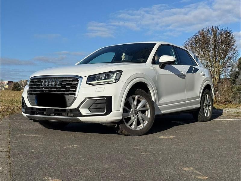 Gebraucht Audi Q2 Sport 150 PS (110 kW) 2019 Weiß SUV