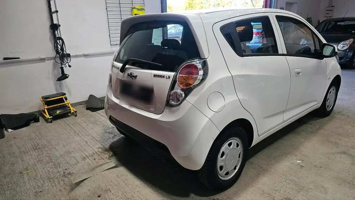 Brugt Chevrolet Spark 82 HK (60 kW) 2011 Hvid Hatchback