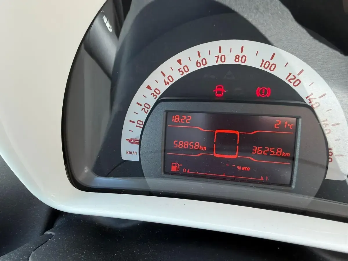 Gebraucht Smart ForFour 72 PS (52 kW) 2016 Weiß Kleinwagen