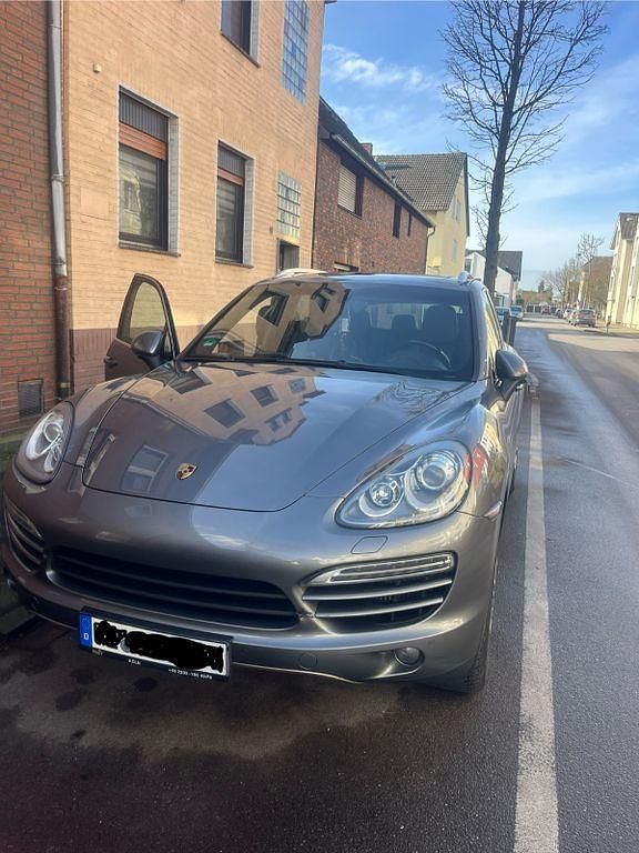 Gebraucht Porsche Cayenne 245 PS (180 kW) 2011 Grau SUV