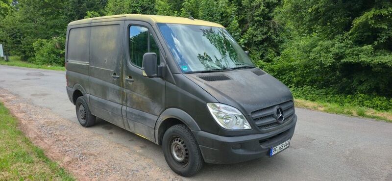 Schwarz Gebraucht 2011 Mercedes Sprinter Van | 4.499 € - Bild 1/4