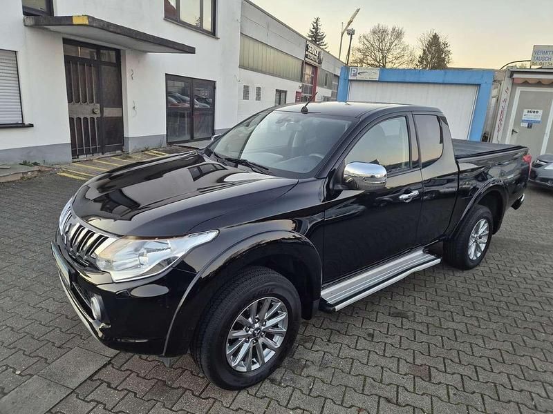 Gebraucht Mitsubishi L200 Plus 181 PS (133 kW) 2016 Magicschwarz (p) Pickup