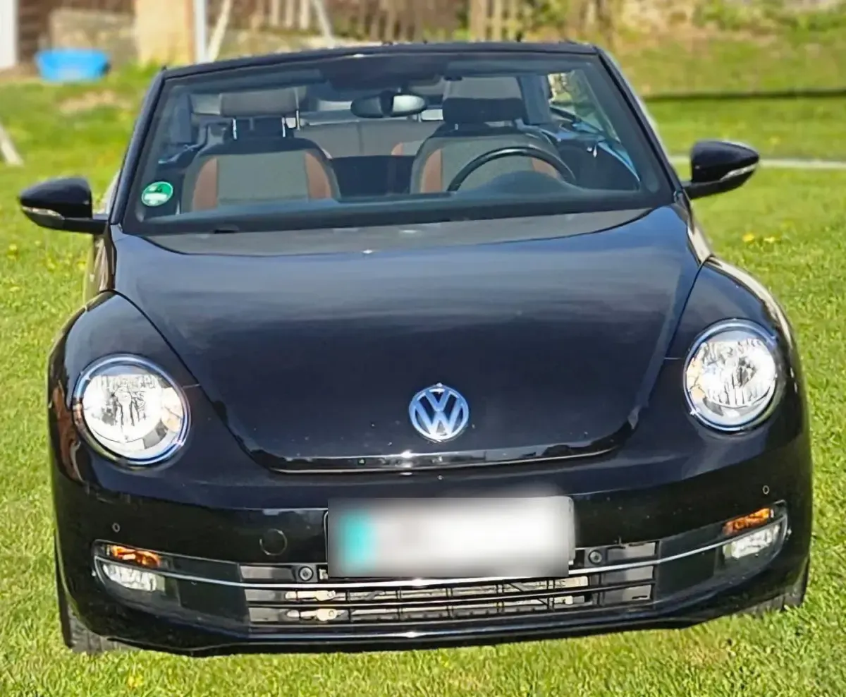 Gebraucht VW Beetle Allstar 105 PS (77 kW) 2016 Schwarz Kleinwagen