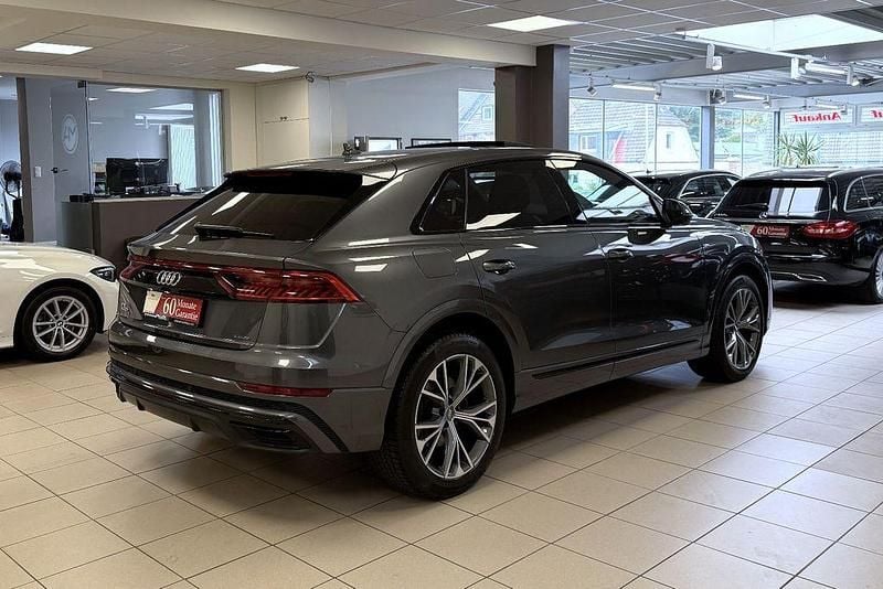 Gebraucht Audi Q8 S-Line 286 PS (210 kW) 2020 Grau SUV