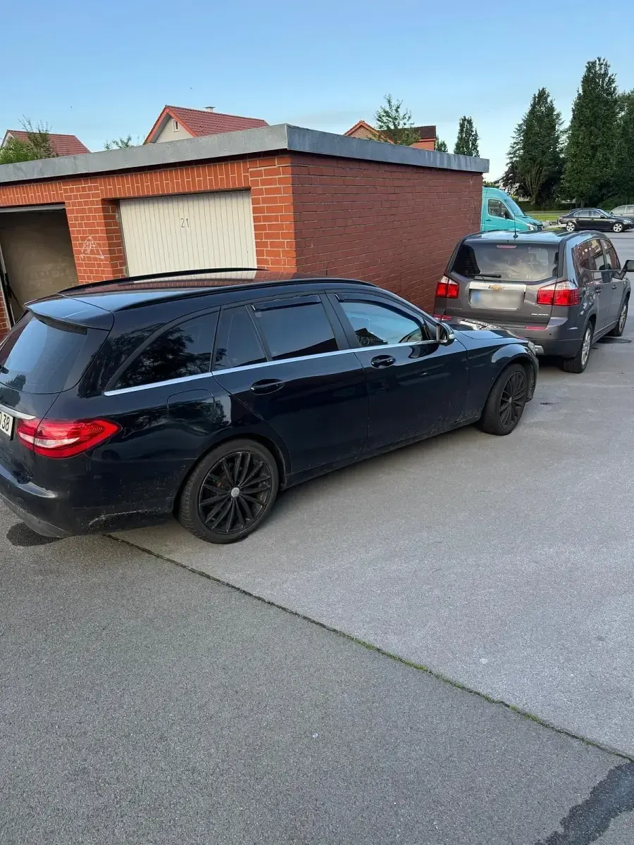 Gebraucht Mercedes C220 170 PS (125 kW) 2015 Schwarz Kombi