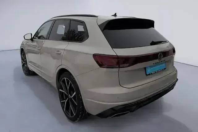 Gebraucht VW Touareg R-line 340 PS (250 kW) 2025 Beige SUV