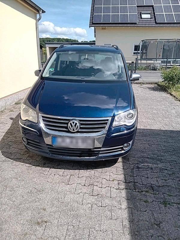 Gebraucht VW Touran 105 PS (77 kW) 2007 Blau Van / Kleinbus