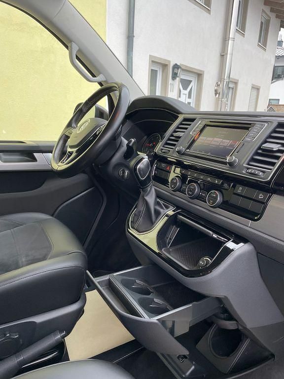 Używany VW T6 Generation Six 204 KM (150 kW) 2018 Brązowy Van