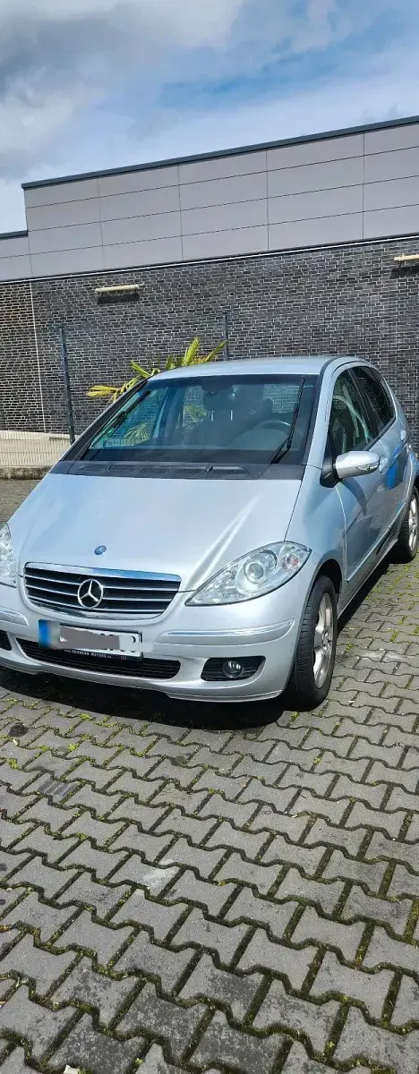 Gebraucht Mercedes A180 109 PS (80 kW) 2008 Silber Limousine