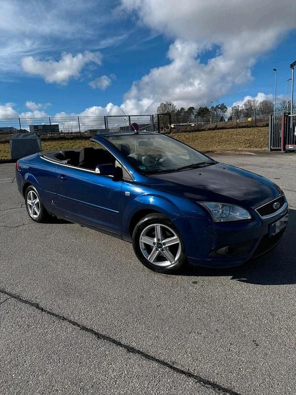Gebraucht Ford Focus Cabriolet 101 PS (74 kW) 2007 Blau Cabrio