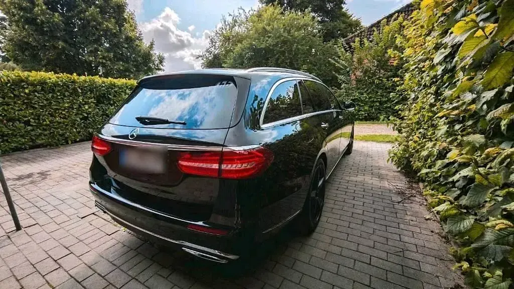 Gebraucht Mercedes E300 Exclusive 245 PS (180 kW) 2018 Schwarz Kombi