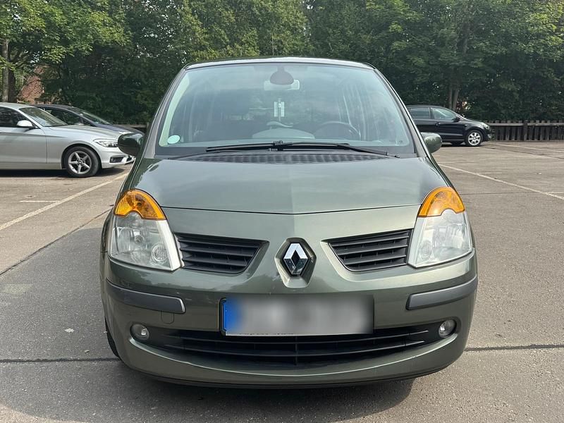 Grün Gebraucht 2005 Renault Modus Van / Kleinbus | 3.299 € (Fairer Preis) - Bild 1/4