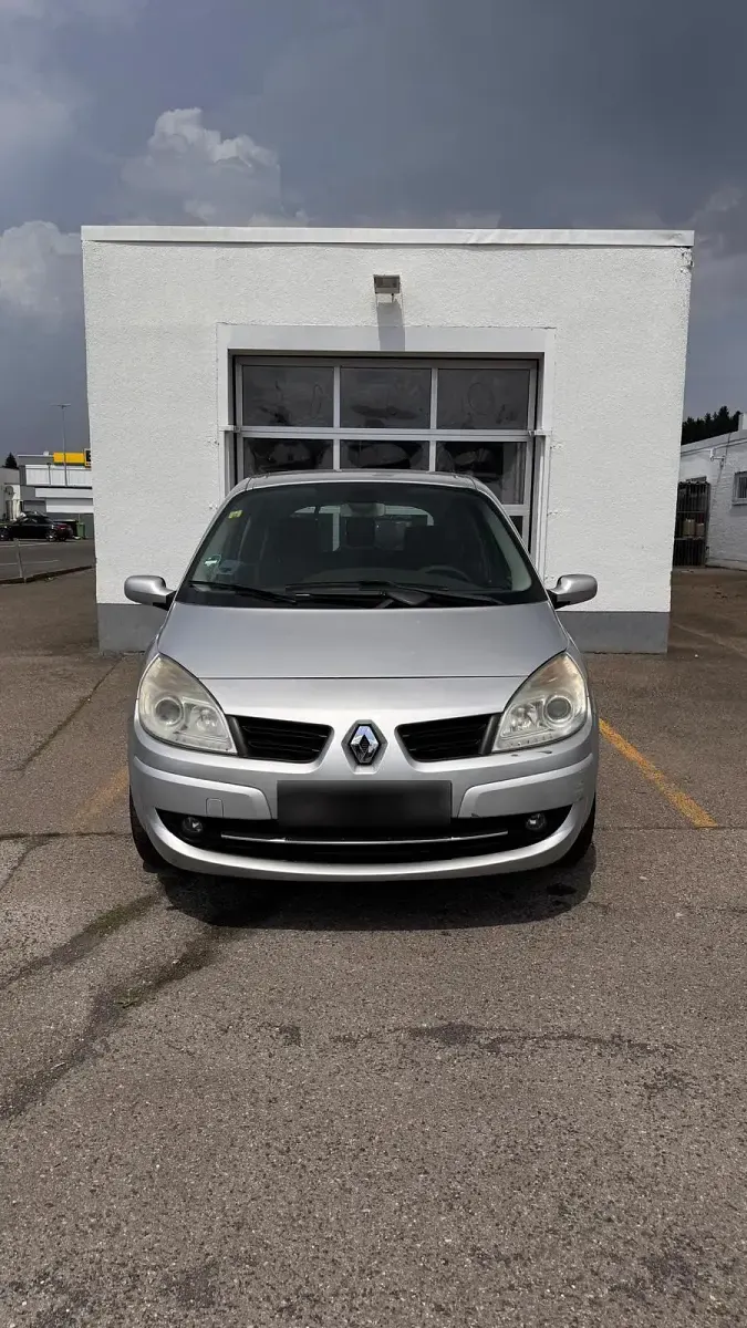Gebraucht Renault Scenic E-Tech 112 PS (82 kW) 2008 Silber Kleinwagen