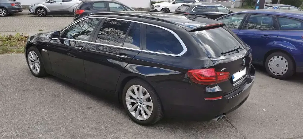 Gebraucht BMW 530 258 PS (189 kW) 2014 Schwarz Kombi