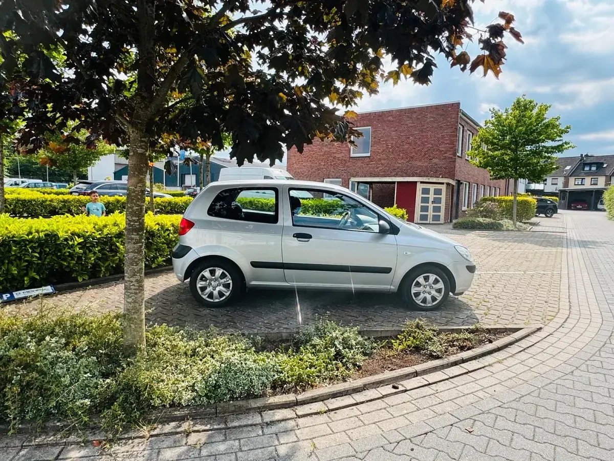 Gebraucht Hyundai Getz 91 PS (66 kW) 2007 Silber Kleinwagen