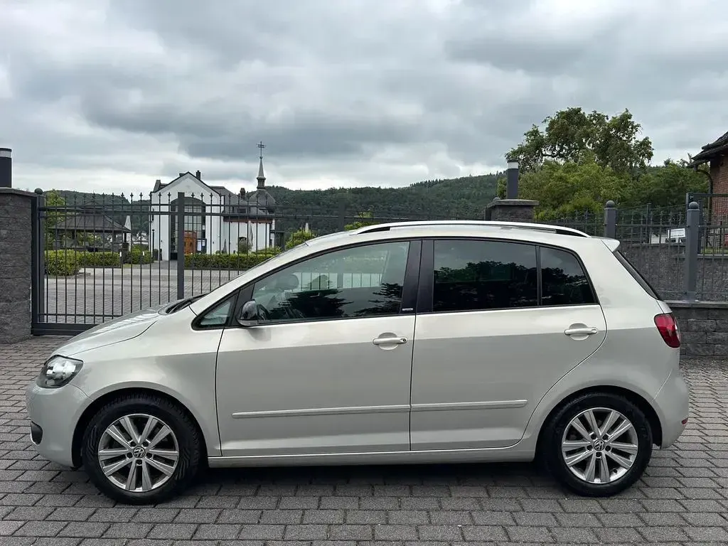 Gebraucht VW Golf Plus Cross 105 PS (77 kW) 2011 Silber Van / Kleinbus