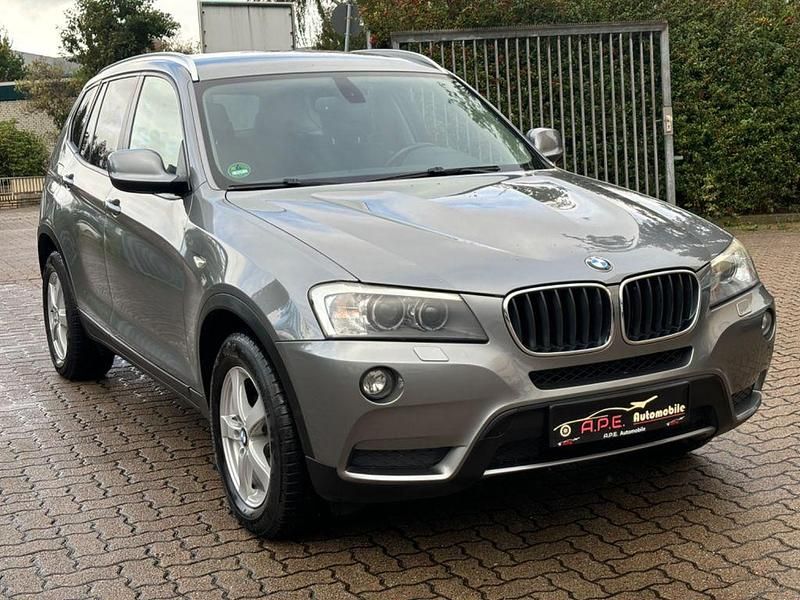Grau Gebraucht 2011 BMW X3 SUV | 13.999 € (Guter Preis) - Bild 1/4