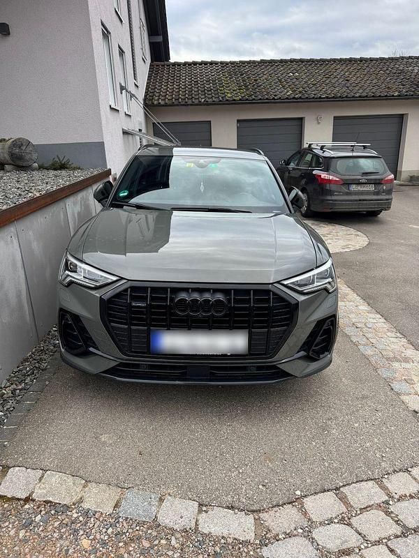 Gebraucht Audi Q3 S-Line 190 PS (139 kW) 2019 Grau SUV